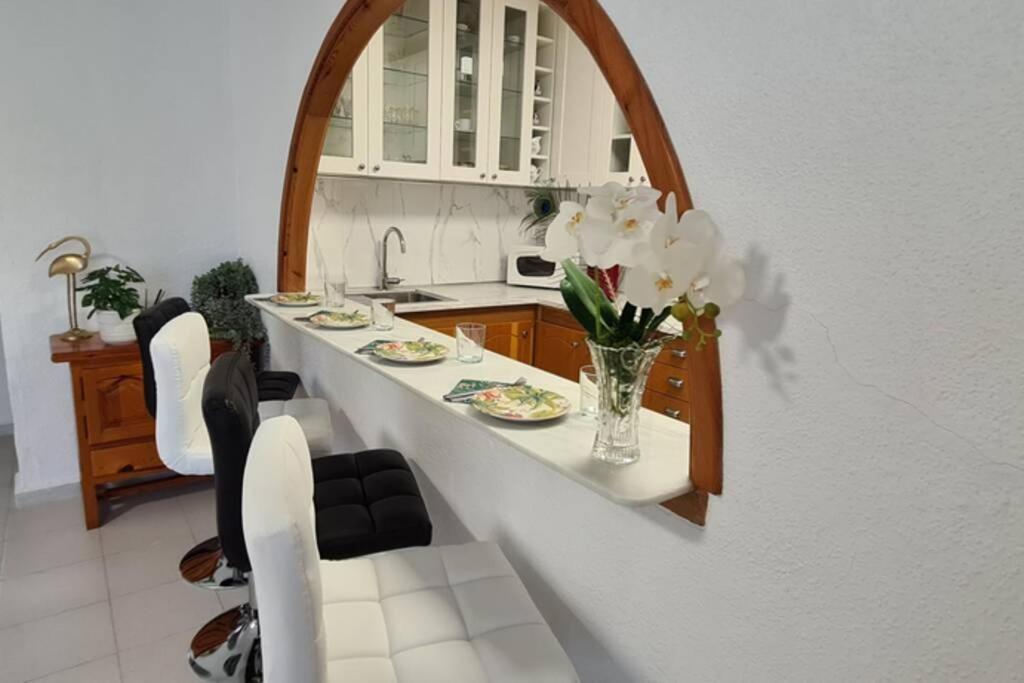 Tropical Paradise Villa In Torrevieja Eksteriør bilde